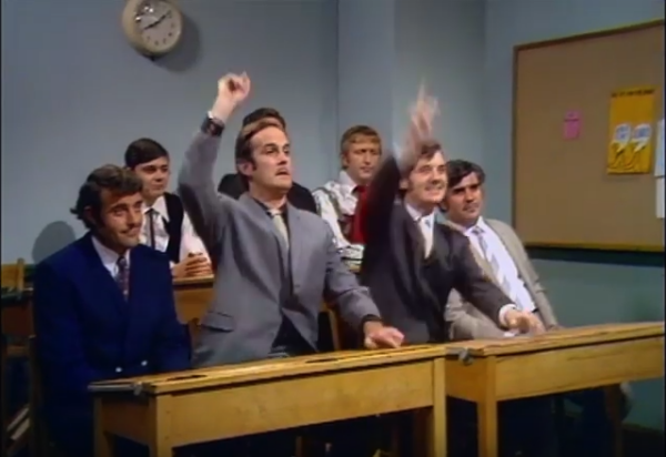 Monty Python - Italian lesson